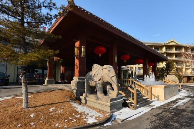 辽宁十大温泉辽宁10大温泉度假村辽宁泡温泉的好地方